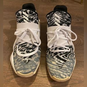 Brand new Harden basketball shoes